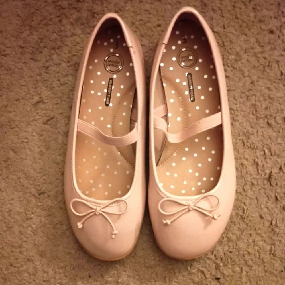Wonder Nation Memory Foam Girls Patent Leather Flats Size 3 Tan PRE-OWNED